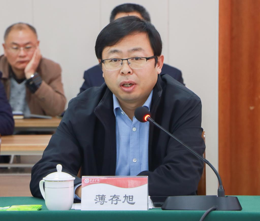 20241121必赢官网召开师范类专业认证现场考查专家见面会 (2).jpg