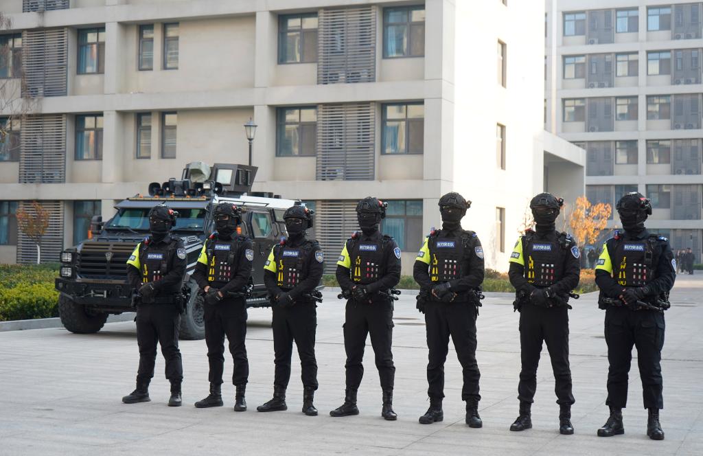 20241206反恐防暴应急演练14.jpg